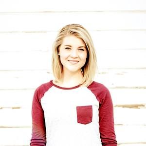 Meet your Posher, Kelli